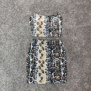 Windsor Sequin Snake Skin Two-Piece Set Size XS